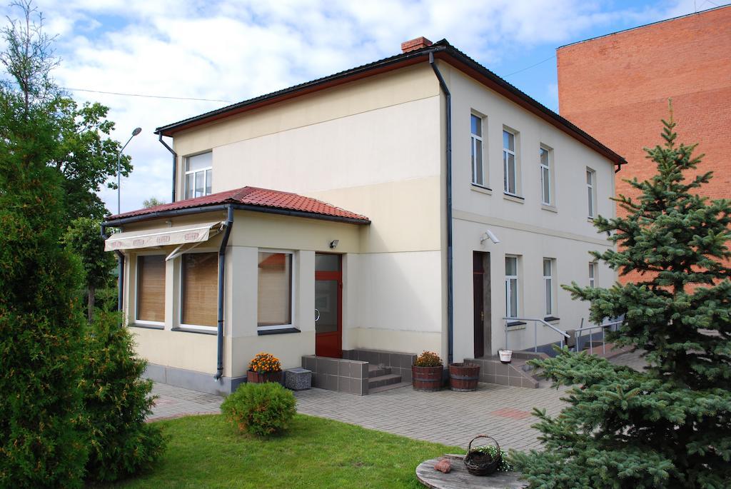 Otra Elpa Hotel Валка Екстериор снимка